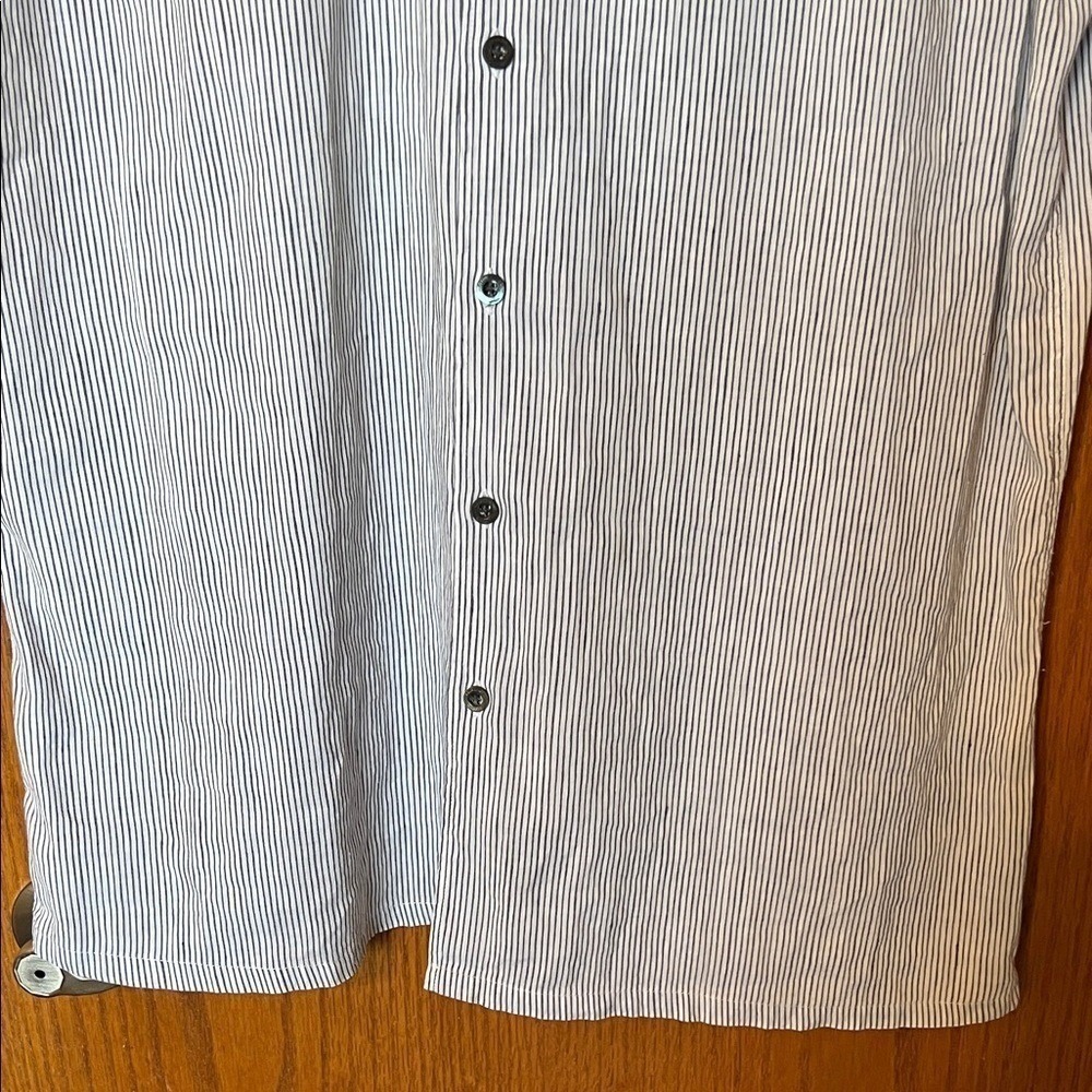 AQUASCUTUM Linen Cotton Button Down Shirt Mens Large Blue White Micro Stripes - Picture 4 of 16